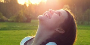 Beitragsbild des Blogbeitrags Notorisch glücklich: 6 Dinge, die du jeden Tag tun solltest 