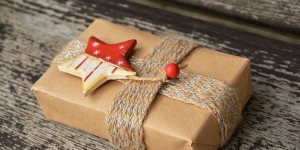 Beitragsbild des Blogbeitrags Weihnachtsgeschenke, die berühren, statt kosten – 10 Ideen