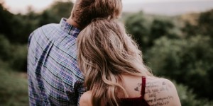 Beitragsbild des Blogbeitrags Beziehung: 10 Tipps wie man sich neu in seinen Partner verliebt