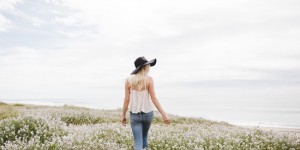 Beitragsbild des Blogbeitrags Wie du dich von emotionaler Abhängigkeit befreist und wieder bei dir selbst ankommst