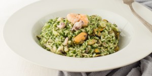 Beitragsbild des Blogbeitrags Risotto mit Meeresfrüchten und Pesto/ Seafood risotto with pesto