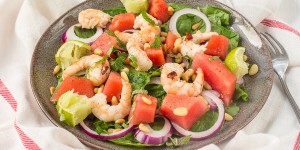 Beitragsbild des Blogbeitrags Wassermelonen-Garnelen-Salat/ Watermelon-shrimps-salad 