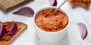 Beitragsbild des Blogbeitrags Gemüseaufstrich/ Vegetable spread