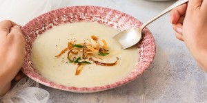 Beitragsbild des Blogbeitrags Petersilienwurzel Cremesuppe