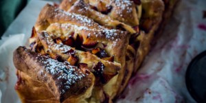 Beitragsbild des Blogbeitrags Zwetschgen-Zupfkuchen