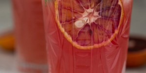 Beitragsbild des Blogbeitrags Blutorangen Gin Tonic 