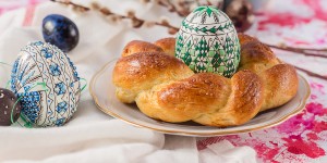 Beitragsbild des Blogbeitrags Osternester/ Easter bread