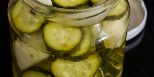 Beitragsbild des Blogbeitrags 24 Stunden Gewürzgurken/ 24 hours pickles 