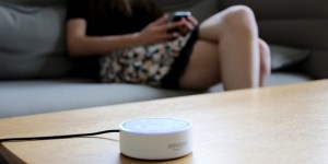 Beitragsbild des Blogbeitrags Tipps für Alexa Neulinge: Fünf gute Gründe für einen Amazon Echo Dot