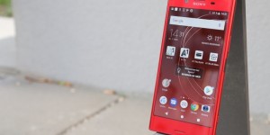 Beitragsbild des Blogbeitrags Ein Smartphone sieht rot: Das Sony Xperia XZ Premium Rosso im Test 