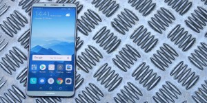Beitragsbild des Blogbeitrags Huawei Mate 10 Pro Test: Phablet mit KI & Leica Dualkamera