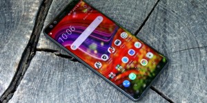 Beitragsbild des Blogbeitrags HTC U12+ im Test: Flaggschiff mit exzellenter Dual Kamera 