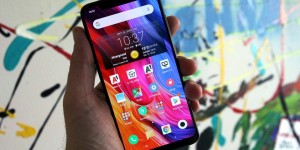 Beitragsbild des Blogbeitrags Xiaomi Mi 8 im Test: So günstig geht High-End!