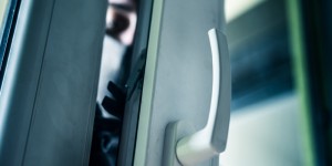 Beitragsbild des Blogbeitrags A1 Smart Home: Gefahrenquelle Dämmerungseinbrüche