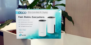 Beitragsbild des Blogbeitrags Im Test: Perfektes WLAN mit dem TP-Link Deco M4 Mesh WLAN Verstärker Set