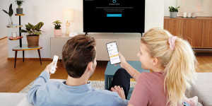 Beitragsbild des Blogbeitrags Alexa für Xplore TV: Mit Sprachsteuerung jetzt noch einfacher fernsehen 