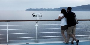 Beitragsbild des Blogbeitrags Honey-Time als Familien-Investment. Urlaub mit dem Partner – ohne Kind. 
