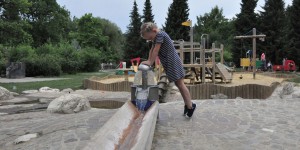 Beitragsbild des Blogbeitrags einfach.unterwegs // Sommer am Spielplatz Europapark Klagenfurt