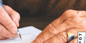 Beitragsbild des Blogbeitrags Familienstiftung – steuerfreie Vermögensweitergabe möglich?