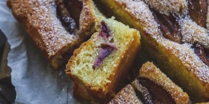 Beitragsbild des Blogbeitrags Rezept für einen Zwetschenkuchen à la Downton Abbey