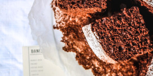 Beitragsbild des Blogbeitrags Rezept für den Kakaokuchen meiner Oma
