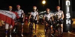 Beitragsbild des Blogbeitrags Alter: 72+. Strecke: 5.000km. Zeit: 7 Tage, 7 Stunden, 49 Minuten.