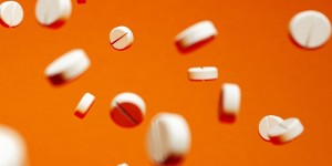 Beitragsbild des Blogbeitrags Mythos: Vorsorgen mit Aspirin und Nahrungsergänzung bringt nichts 