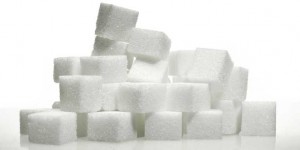 Beitragsbild des Blogbeitrags Zucker ist eine Droge und macht süchtig – Zuckermythen im Check