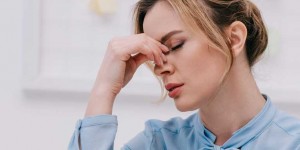 Beitragsbild des Blogbeitrags Kopfweh adé – praktische Tipps gegen Kopfschmerzen und Migräne
