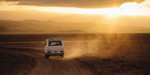 Beitragsbild des Blogbeitrags Einsteigen und los gehts: [Sommer-]Urlaub mit dem Wohnmobil 