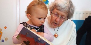 Beitragsbild des Blogbeitrags Wann dürfen Enkelkinder endlich wieder Oma und Opa treffen? 