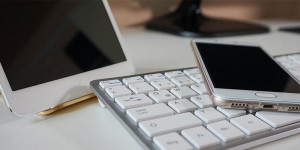 Beitragsbild des Blogbeitrags Sicherheitstipps – so schützen sie ihre Smartphones und Tablets