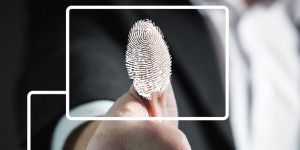 Beitragsbild des Blogbeitrags 2-Faktor-Authentifizierung macht Zahlungen im Internet sicherer