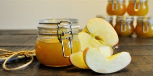 Beitragsbild des Blogbeitrags Apfel Zwiebel Chutney Rezept 