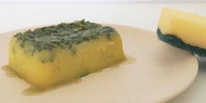 Beitragsbild des Blogbeitrags Kräuterbutter die aussieht wie ein Schwamm