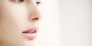 Beitragsbild des Blogbeitrags Natürliches Lippenvolumen- sanfte Methoden, starke Ergebnisse 