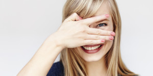 Beitragsbild des Blogbeitrags Was versteckt sich eigentlich hinter dem Begriff „Mini-Facelifting“?