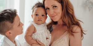 Beitragsbild des Blogbeitrags Was verbirgt sich hinter dem Trend des „Mommy Makeovers“?