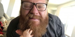 Beitragsbild des Blogbeitrags BartEnder unerwünscht – oder: Kind mit Bart