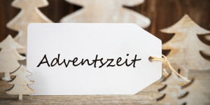 Beitragsbild des Blogbeitrags Adventszeit und Trauer – 3 Dinge, die du vermeiden solltest