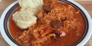 Beitragsbild des Blogbeitrags Paradeiskrautgulasch