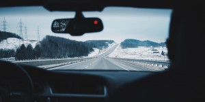 Beitragsbild des Blogbeitrags Autofahren im Winter