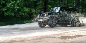 Beitragsbild des Blogbeitrags König der kleinen Kraxler: Der Suzuki Jimny