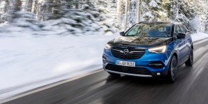 Beitragsbild des Blogbeitrags Opel Grandland X Hybrid4: Erster Test des Plug-in-Hybriden!
