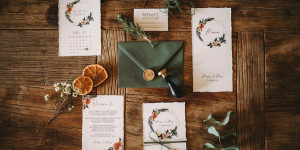 Beitragsbild des Blogbeitrags Der große Hochzeitspapeterie-Guide: Mit 100 Inspirationen