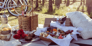 Beitragsbild des Blogbeitrags Erlebnisgeschenke von Jollydays für jeden Pärchen-Typ
