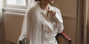 Beitragsbild des Blogbeitrags Urban Wedding Dress: Sexy Hemdblusenkleid zur Hochzeit￼ 