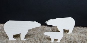 Beitragsbild des Blogbeitrags DIY Eisbärendeko für den Winter mit Plotterfreebie