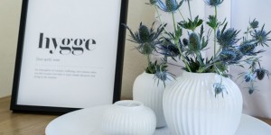 Beitragsbild des Blogbeitrags Sommerliches Umstyling im Wohnzimmer 