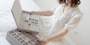 Beitragsbild des Blogbeitrags Schmuckaufbewahrung: kreative Ideen und Pflegetipps